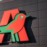 franca-pede-a-russia-que-reverta-decisao-de-passar-a-controlar-a-auchan