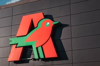 franca-pede-a-russia-que-reverta-decisao-de-passar-a-controlar-a-auchan