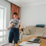 “levam-familias-a-tomar-decisoes-erradas”:-4-mitos-sobre-licenca-parental