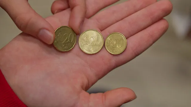 governo-anuncia-que-abono-pode-ser-pago-a-dobrar-este-mes:-a-quem?
