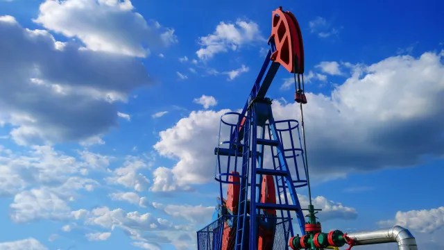 preco-do-petroleo-inicia-semana-com-subida-acentuada