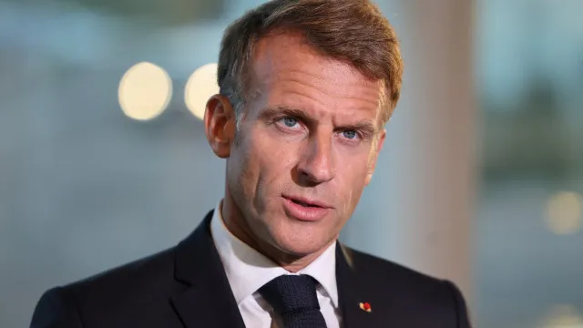 acordo-entre-gronelandia-e-eua-“ajuda-a-acalmar-as-coisas”,-diz-macron