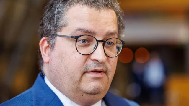 descida-do-iva-nos-combustiveis-e-alimentacao-levaria-pais-a-“defice”