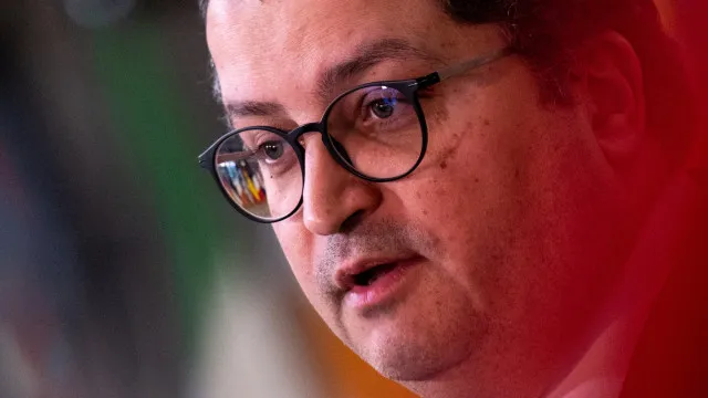 governo-estima-que-portugal-continuara-a-ter-“excedente-reduzido”-em-2027