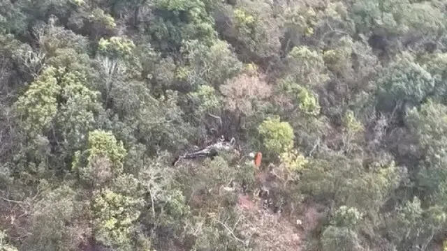 helicoptero-cai-em-zona-de-dificil-acesso-no-brasil.-vitima-deu-alerta