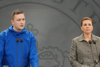 gronelandia:-frederiksen-e-nielsen-viajam-para-os-eua-para-assinar-acordo