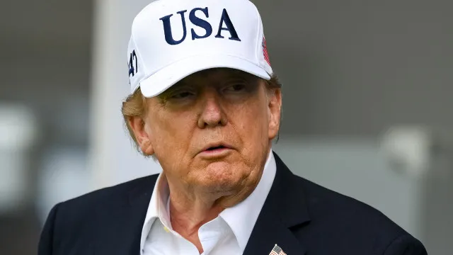 trump-diz-que-arco-que-planeia-construir-pode-tornar-se-“complexo-militar”