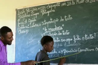 greve-de-professores-angolanos-arrancou-a-rondar-os-100%-de-adesao
