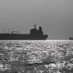 novo-ataque-no-estreito-de-ormuz-incendeia-navio-e-faz-dois-feridos