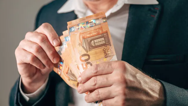 investimento-em-certificados-de-aforro-dispara-16%-para-novo-maximo
