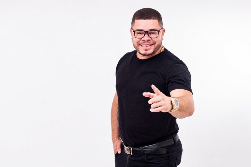 cinho-silva-encerra-lavagem-da-ilha-amarela-com-show-neste-domingo-em-salvador!