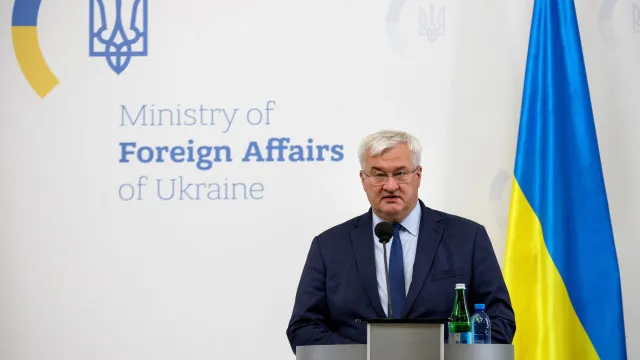 kyiv-diz-a-bruxelas-que-levantar-sancoes-contra-oligarcas-e-“inaceitavel”