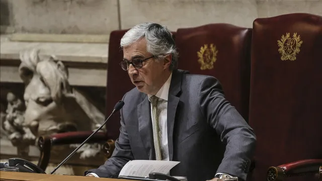 chumbo-de-comissao-a-neves?-aguiar-branco-rejeita-“natureza-politica”