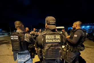 camacari-e-alvo-de-operacao-contra-comercio-e-distribuicao-de-fuzis