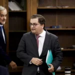 ministro-diz-que-despesa-esta-controlada-e-deixa-aviso-a-ps-e-chega
