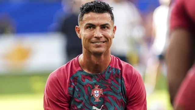 cristiano-ronaldo-e-comparado-a-boxeador-e-futuro-na-selecao-vira-debate