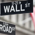 bolsa-de-nova-iorque-abre-em-queda-com-subida-dos-juros-da-divida