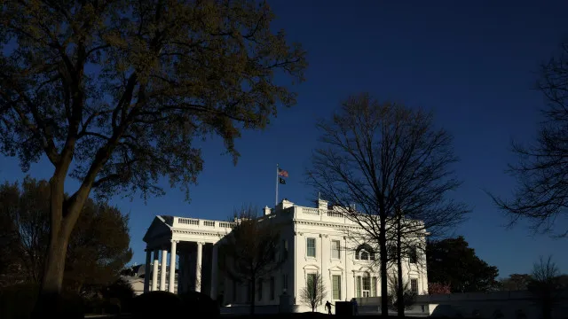 cnn,-politico-e-ms-now-voltam-a-entrar-na-casa-branca-apos-ordem-judicial