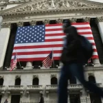 wall-street-fecha-com-subida-custo-da-divida-e-incerteza-geopolitica