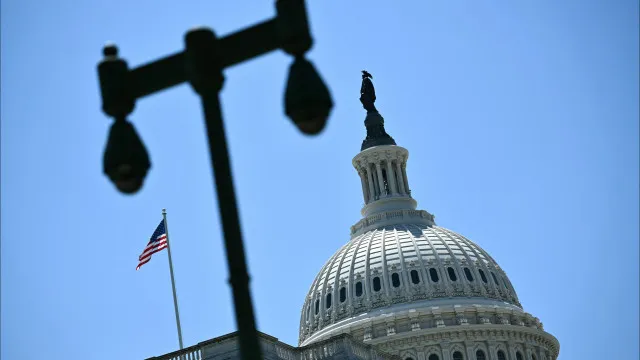 senado-rejeita-resolucao-para-limitar-poderes-de-guerra-de-trump