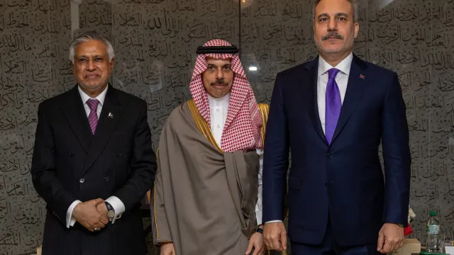 arabia-saudita,-turquia-e-paquistao? acordo-de-defesa-“imediatamente”