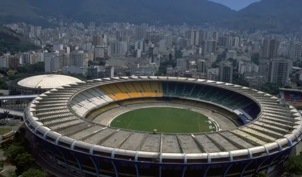 maracana-mostra-gramado-pronto-para-primeiro-jogo-da-nfl-no-rio