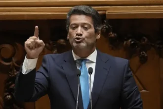 “presidente-trump-cometeu-muitos-erros-no-ultimo-mes”,-admite-ventura