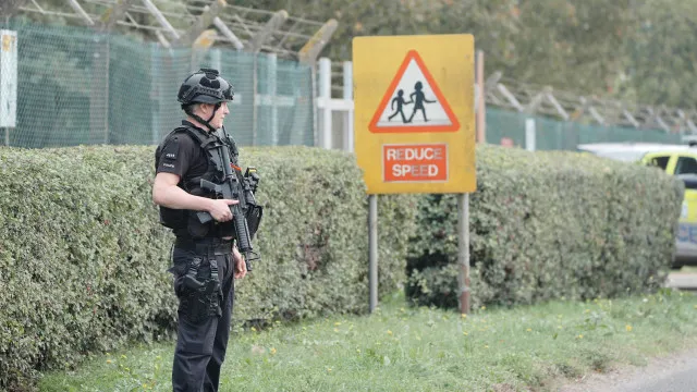 policia-britanica-assume-investigacao-a-explosivos-junto-a-base-aerea