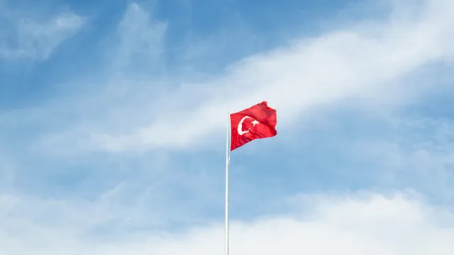 vice-do-partido-de-erdogan-na-turquia-demite-se-apos-escandalo-com-fundos