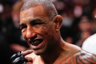 brasileiro-perde-consciencia-durante-luta-no-ufc-e-e-levado-ao-hospital