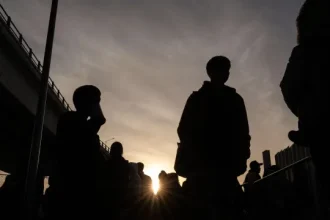 mais-de-250-migrantes,-incluindo-menores,-salvos-ao-largo-da-mauritania