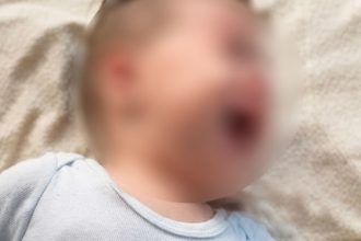 policia-civil-investiga-denuncia-de-maus-tratos-contra-bebe-de-nove-meses-em-arraial-d’ajuda;-genitora-e-intimada