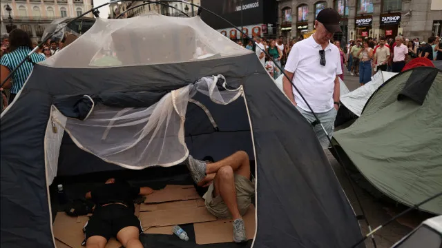 acampamento-pela-habitacao-em-madrid-vai-continuar-“ate-ter-de-ser”