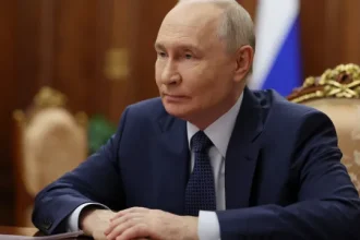 vladimir-putin-aumenta efetivo de-militares-para-1,55-milhoes