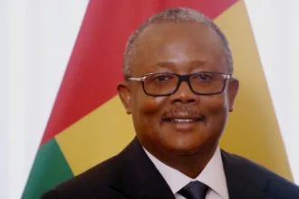 ex-pr-guineense-embalo-anuncia-candidatura-as-presidenciais-de-dezembro