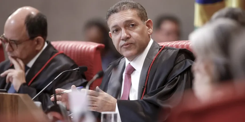 presidente-do-tse-reclama-de-interferencia-em-decisoes-da-corte