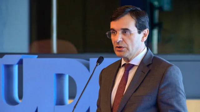 il-estreia-forum-focado-na-saude.-adalberto-campos-fernandes-participa