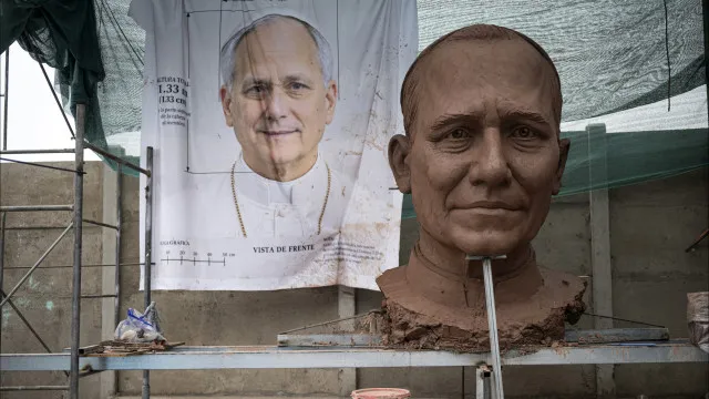 peru-prepara-estatua-gigante-para-o-regresso-do-papa-leao-xiv.-as-imagens