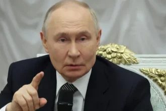 putin-recebe-lideres-servios-bosnios-e-deseja-sorte-a-partido-de-dodik