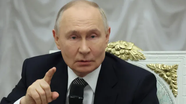 putin-recebe-lideres-servios-bosnios-e-deseja-sorte-a-partido-de-dodik