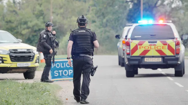 reino-unido:-policia-encontra-gasolina-(mas-nao-explosivos)-nas-carrinhas
