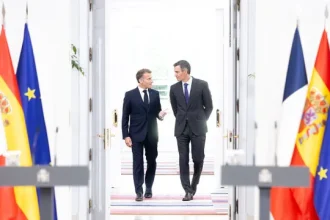 macron-e-sanchez-dizem-que-reino-unido-e-bem-vindo-de-novo-a-ue