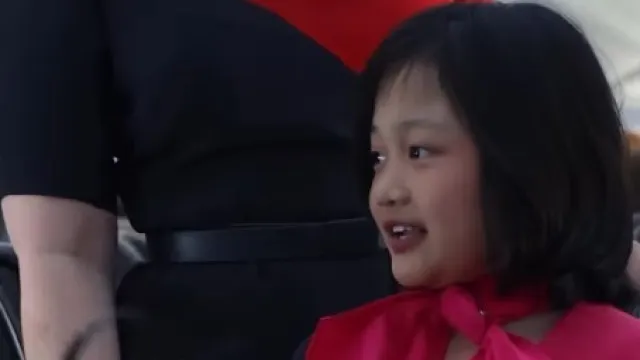 menina-de-12-anos-e-comissaria-de-bordo-por-um-dia-(e-realiza-sonho)