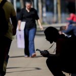 percentual-de-jovens-nem-nem-no-brasil-cai-para-22,4%,-mostra-estudo