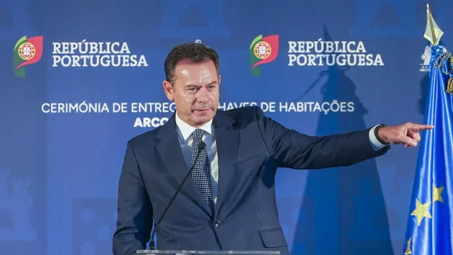 rendas?-montenegro-com-disponibilidade-para-“pontos-de-convergencia”