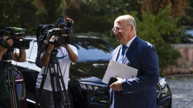 “gravidade”.-ps-pede-audicao-urgente-do-ministro-da-agricultura