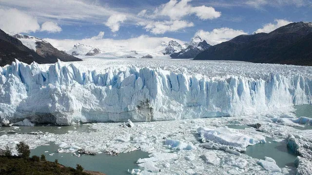 glaciares-suicos-perdem-mais-de-5%-do-gelo-devido-as-ondas-de-calor