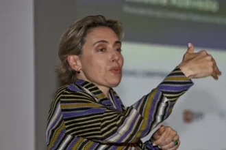 claudia-azevedo-deixa-lideranca-da-sonae.-joao-dolores-sera-novo-ceo