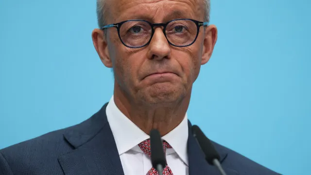 merz-pede-unidade-em-torno-de-kyiv-contra-moscovo-e-aponta-dedo-a-afd