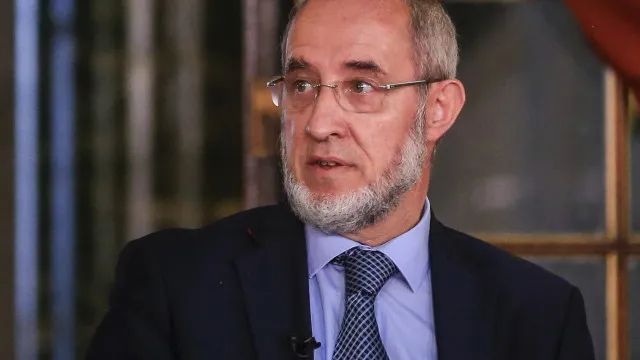 pcp-insiste-em-rede-publica-de-creches-e-rejeita-que-acabe-com-as-ipss